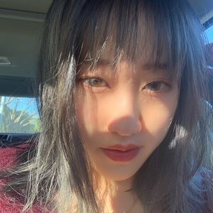 Meet your Posher, Lucy